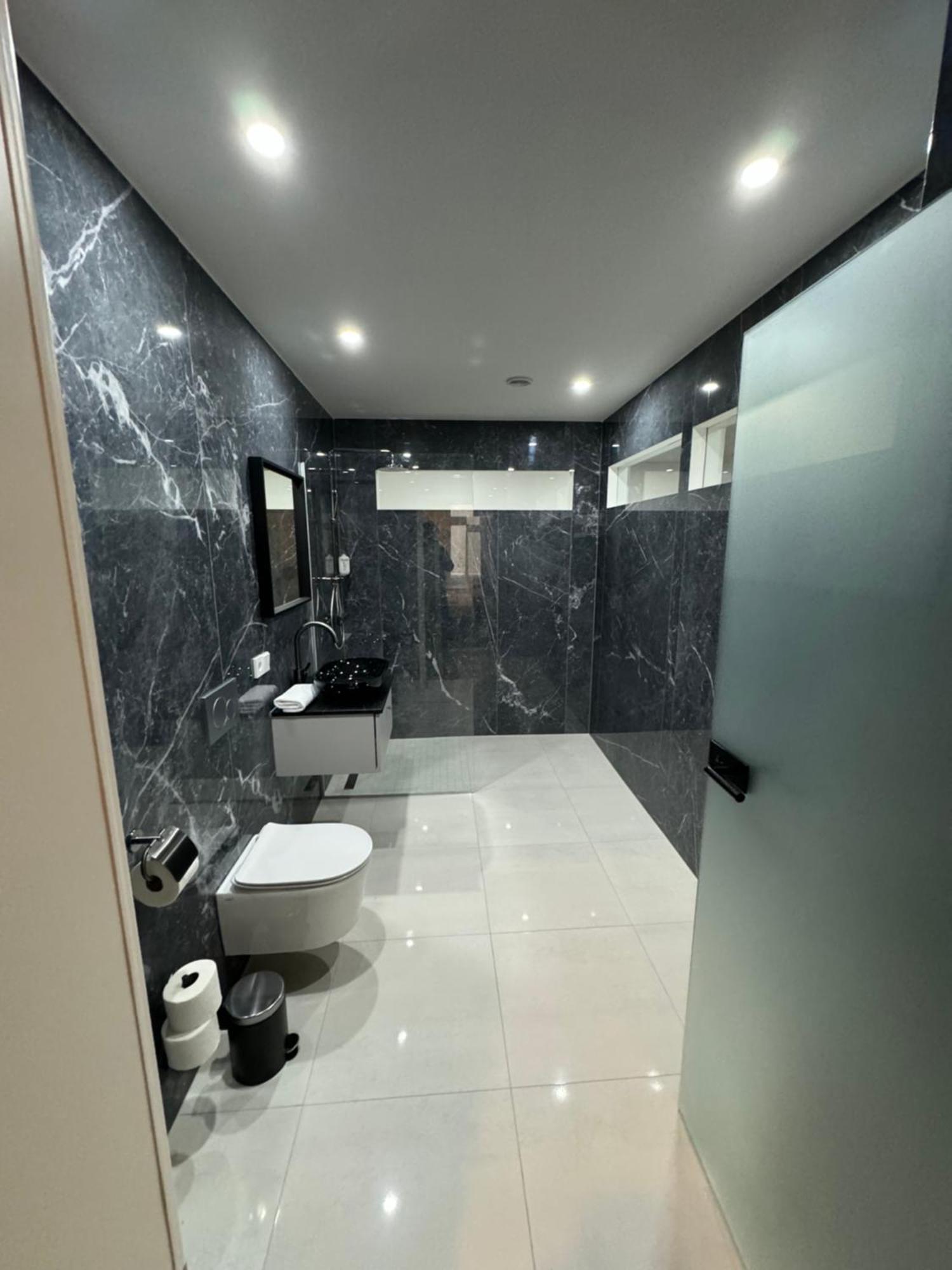 Luxurious Apartment In The Centre Of Wina Bagian luar foto